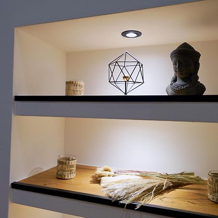 צוויקאו Edler Wohnraum Luxurioeses Stadtstudio Mit Balkon, Kaffeevollautomat & Klima מראה חיצוני תמונה